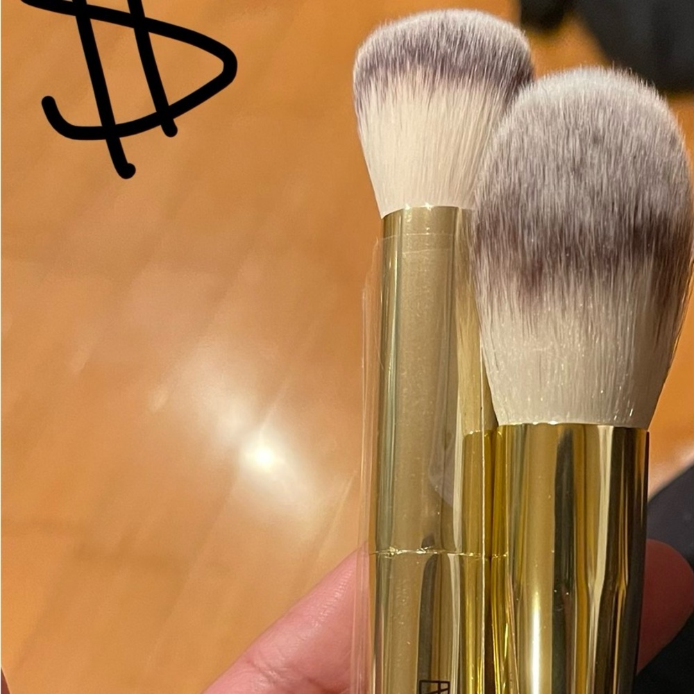Gold Makeup Brush